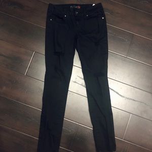 Guess! Black Super Skinny Distressed Jeans! Sz 26